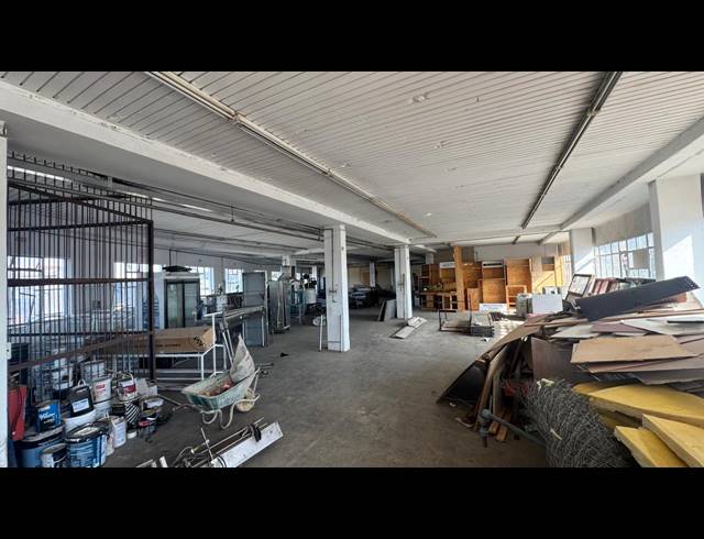 1,178M² WAREHOUSE TO LET IN WYNBERG